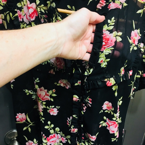 Blouse - Picture 2 of 6